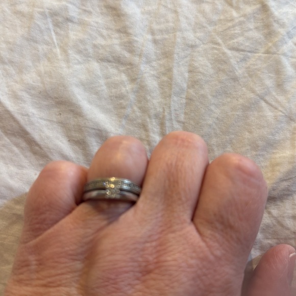 Silver wedding ring set - Picture 3 of 7